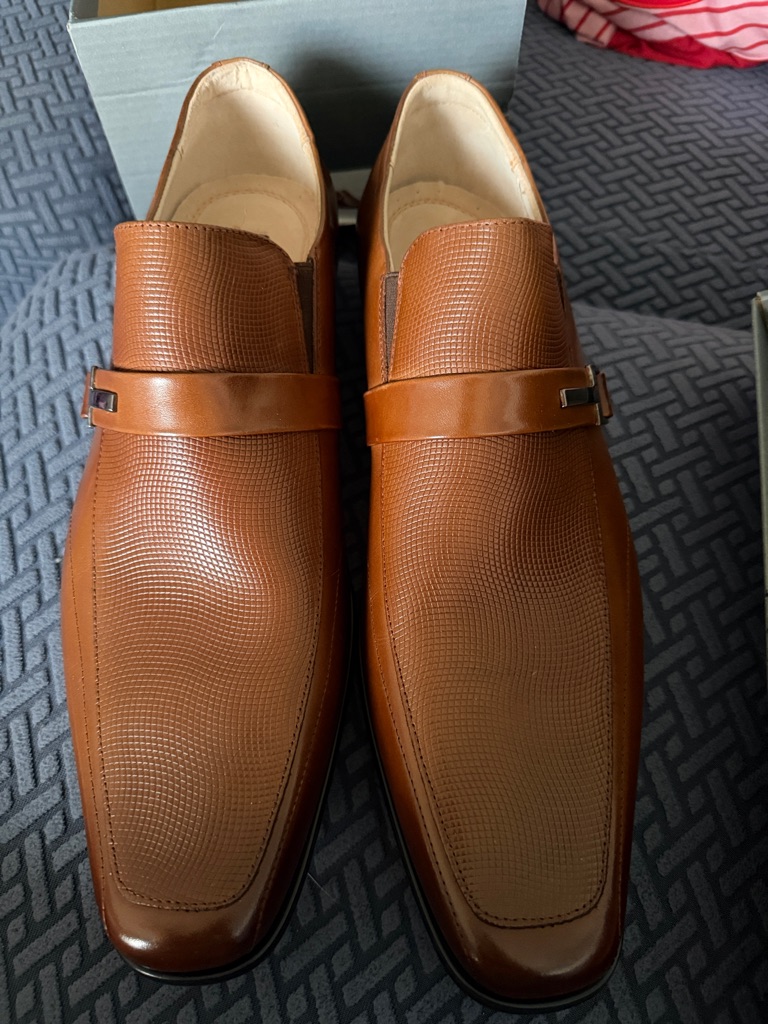 Stacy Adams Cognac Dress Shoe Box With Brand Logo
